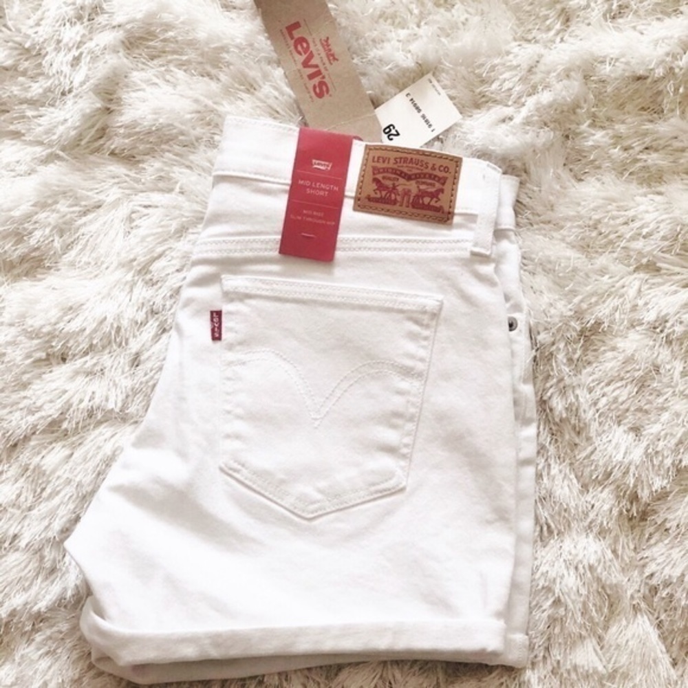 LEVI’S MID LENGTH SHORT - Picture 5 of 6